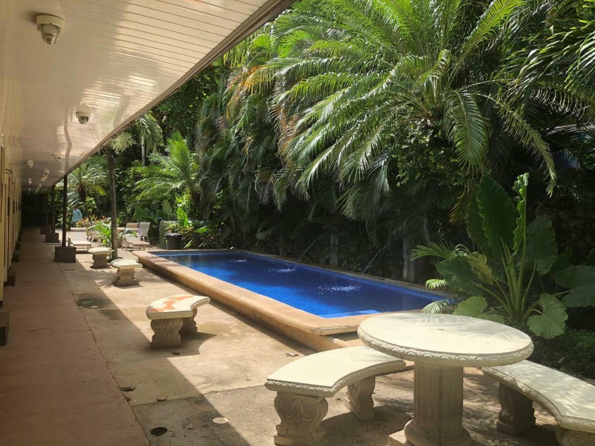 Hotel Savannah Playas del Coco エクステリア 写真